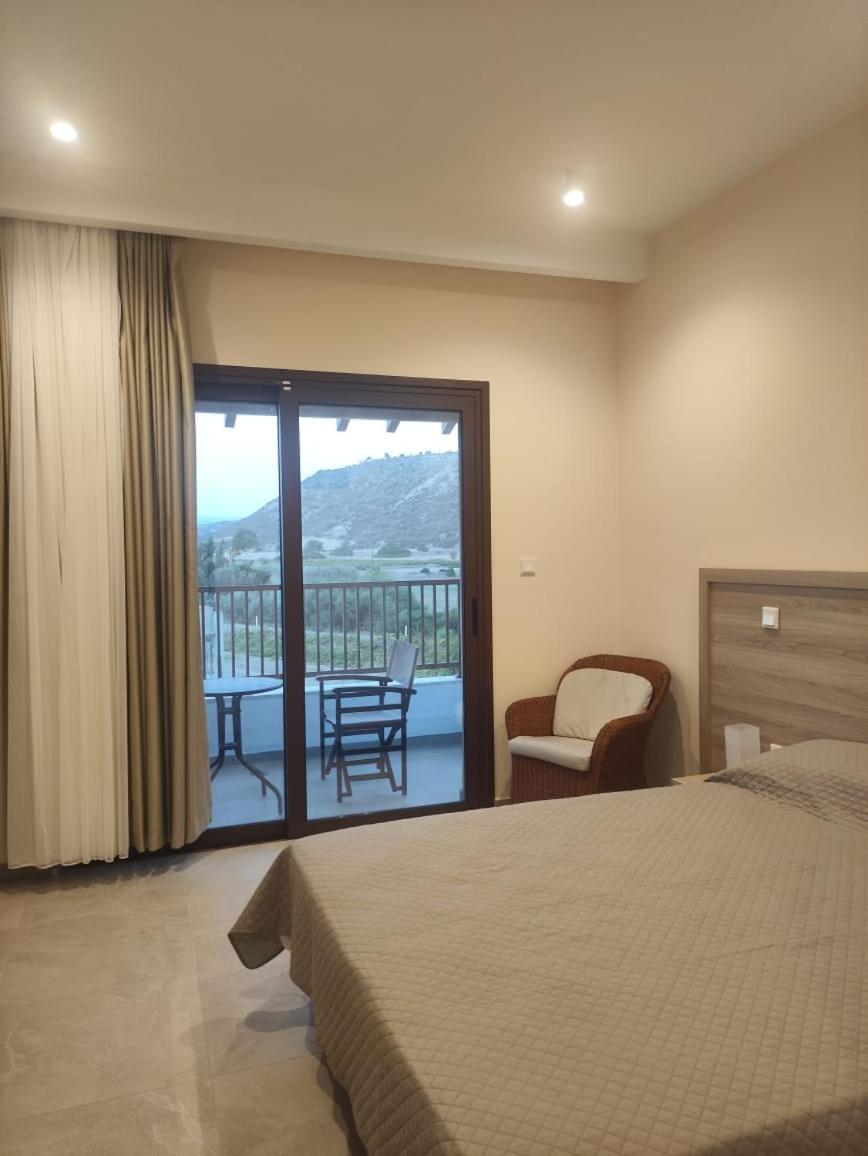 Vina Oliva Resort Pissouri Exterior foto